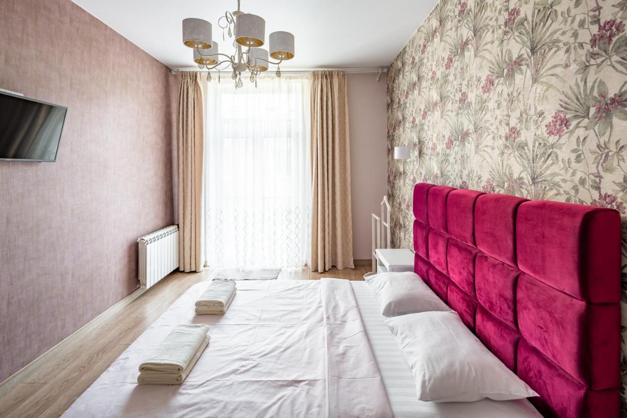 Romari Гнатюка 3 Apartment Lviv Exterior photo